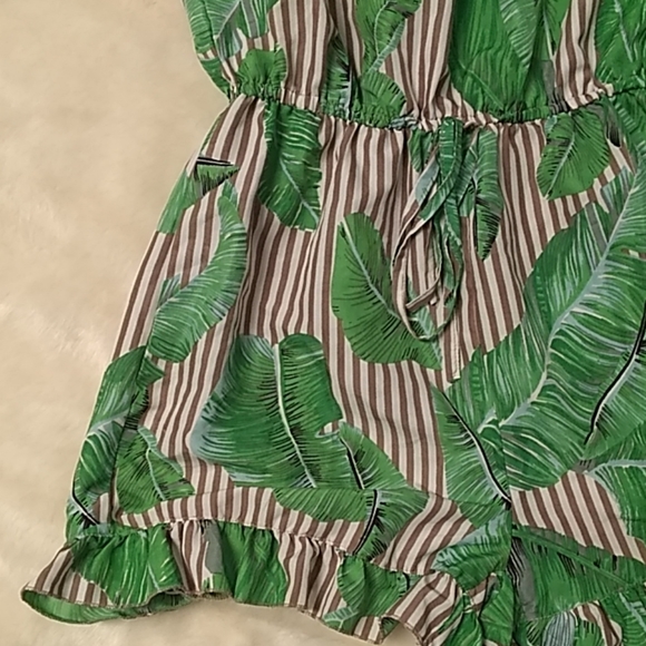 Tropical green & tan striped off shoulder romper - Picture 3 of 4